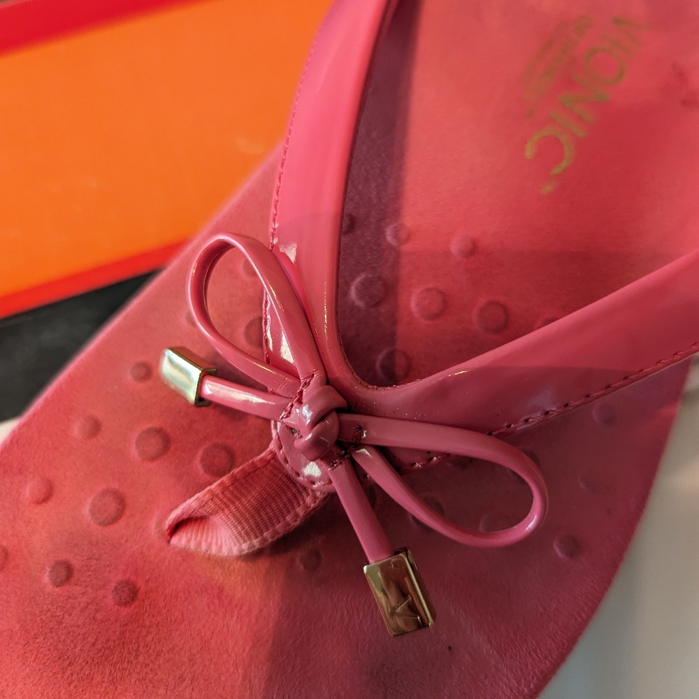 Vionic Pink sandal Size 10 - Picture 4 of 4